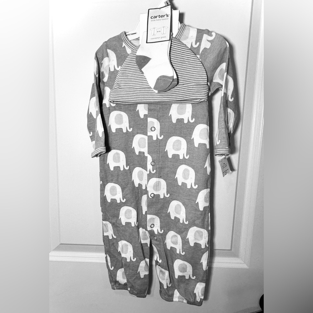 Carter's Adorable 3 Piece Outfit‎ with matching Hat & Socks Size 6 months  NWT!